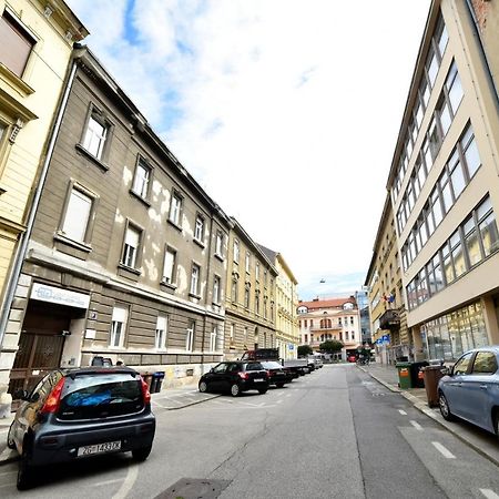 شقة 1Br In Central Zagreb & Main Station, Free Parking المظهر الخارجي الصورة